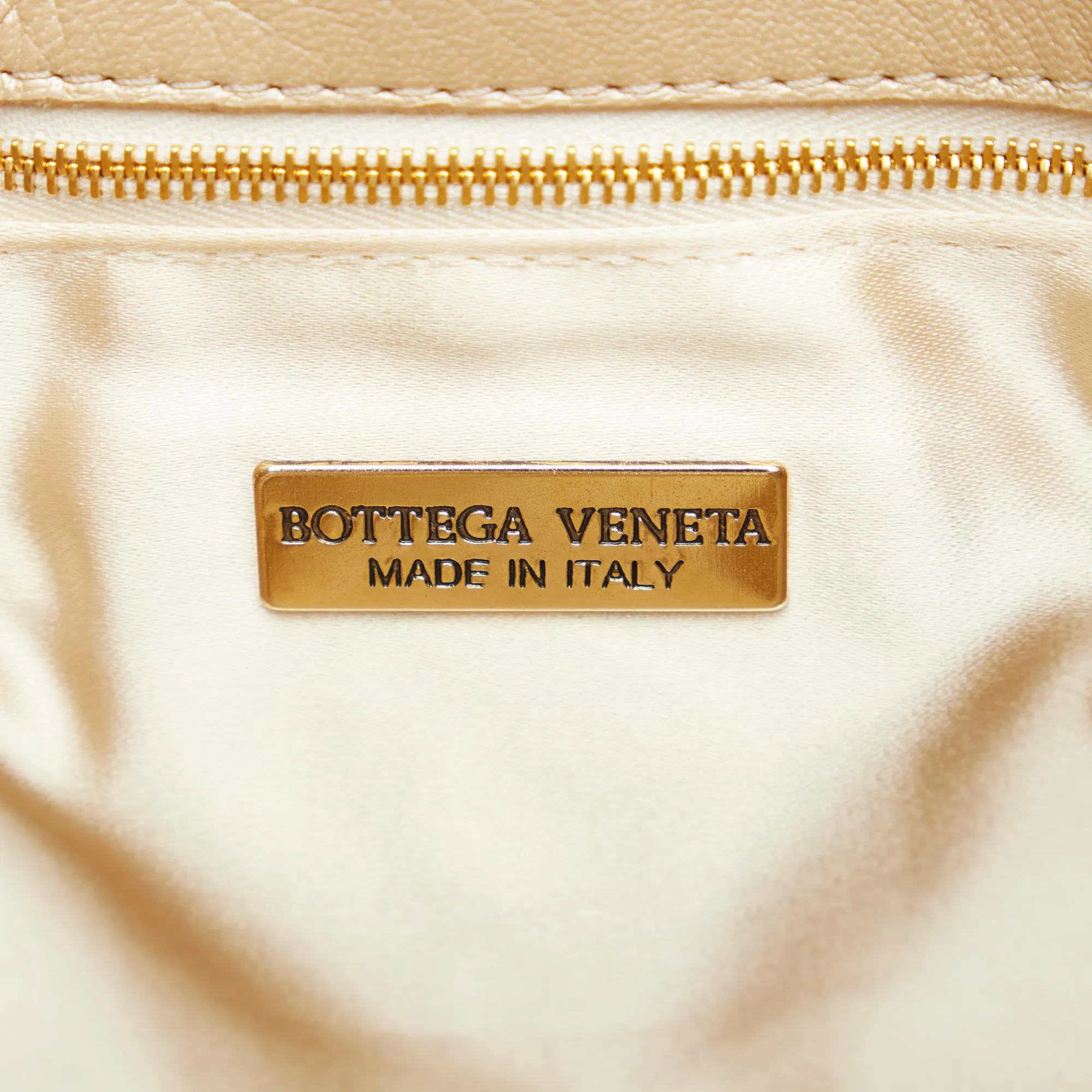 Bottega Veneta Intrecciato Shoulder Bag (SHG-pphL7D)