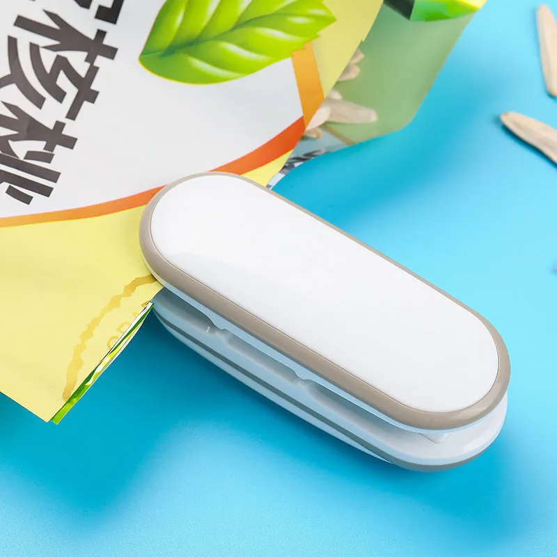 Portable Heat Sealing Machine for Plastic Bags – Preserve Food Freshness Anywhere