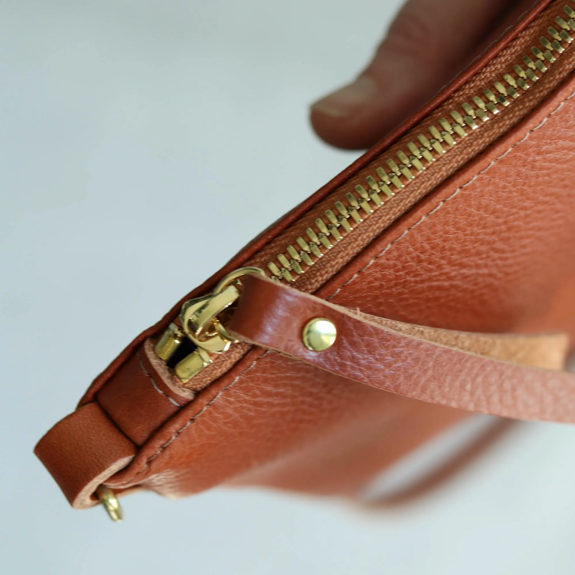 Small Leather Crossbody Clutch Bag - Cognac