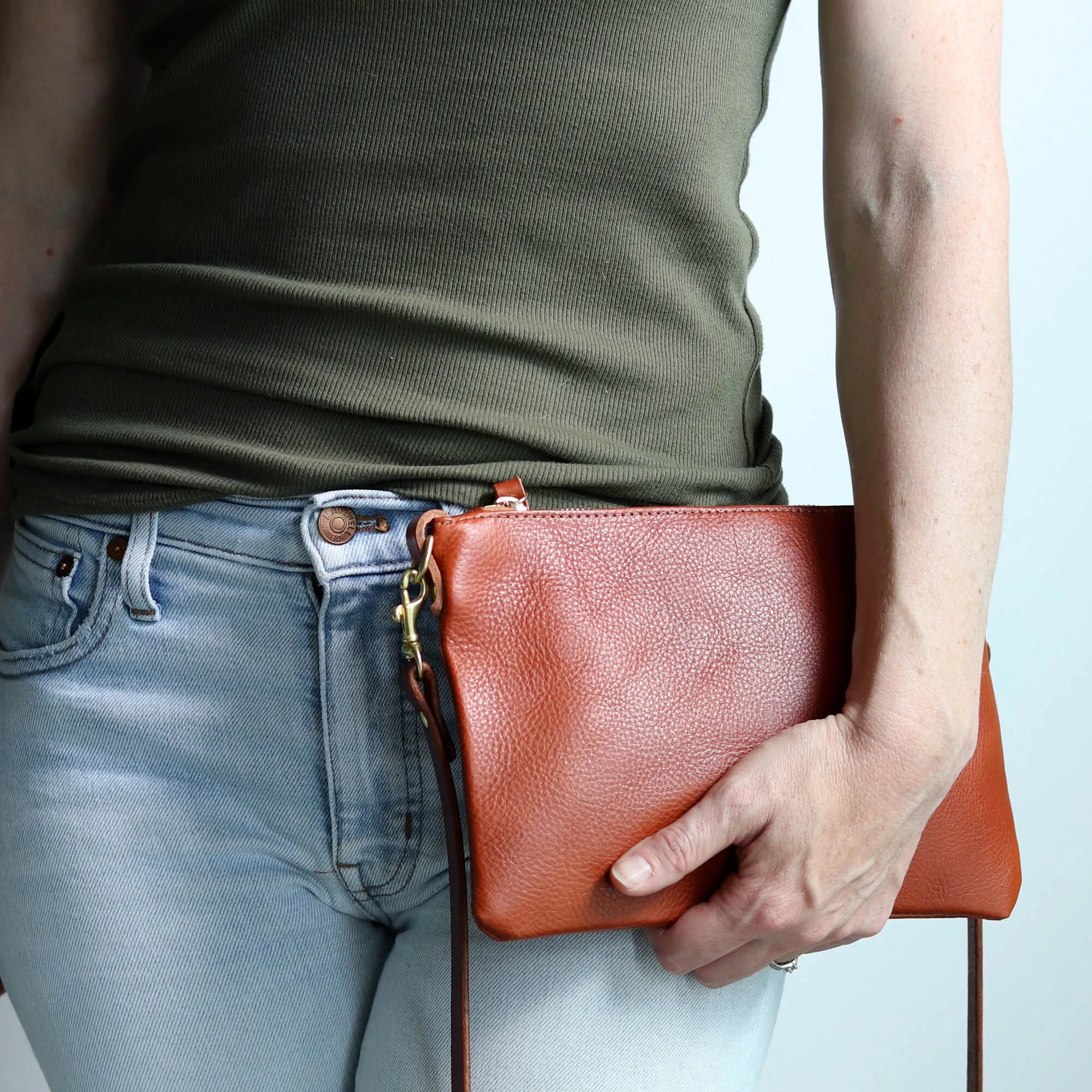 Small Leather Crossbody Clutch Bag - Cognac